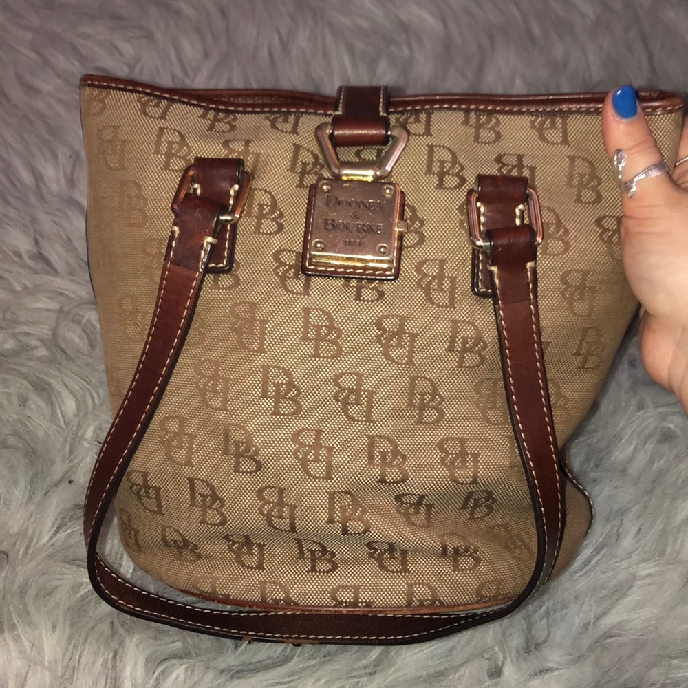Dooney & Bourke North South Bucket bag